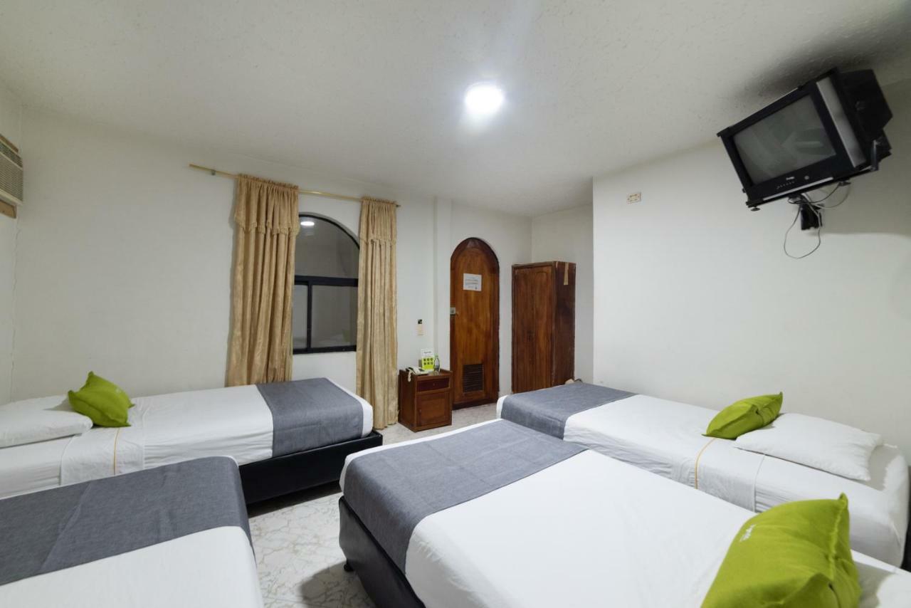 Hotel Ayenda 1234 Imperio 70 Medellín Exterior foto